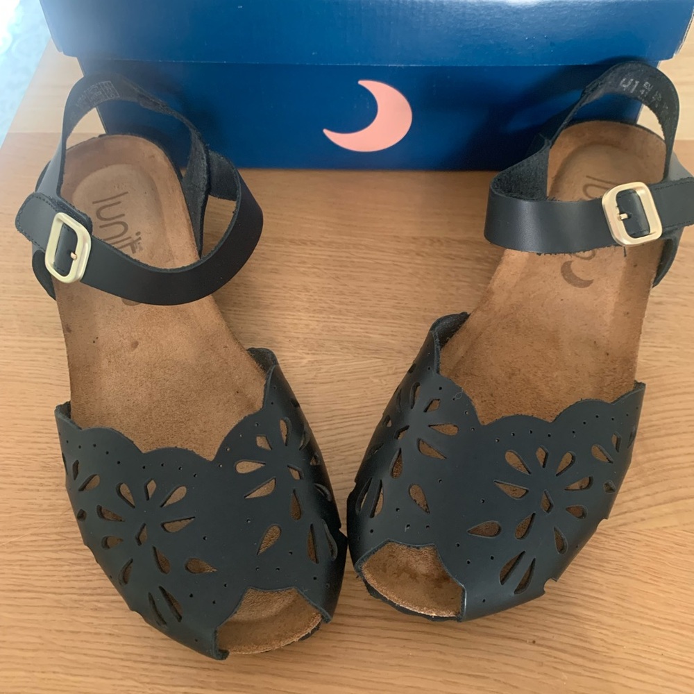 LUNITA GORGEOUS Black sandals Made in Spain sz 41